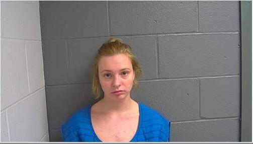 Booking photo of Kaiylee Bixler